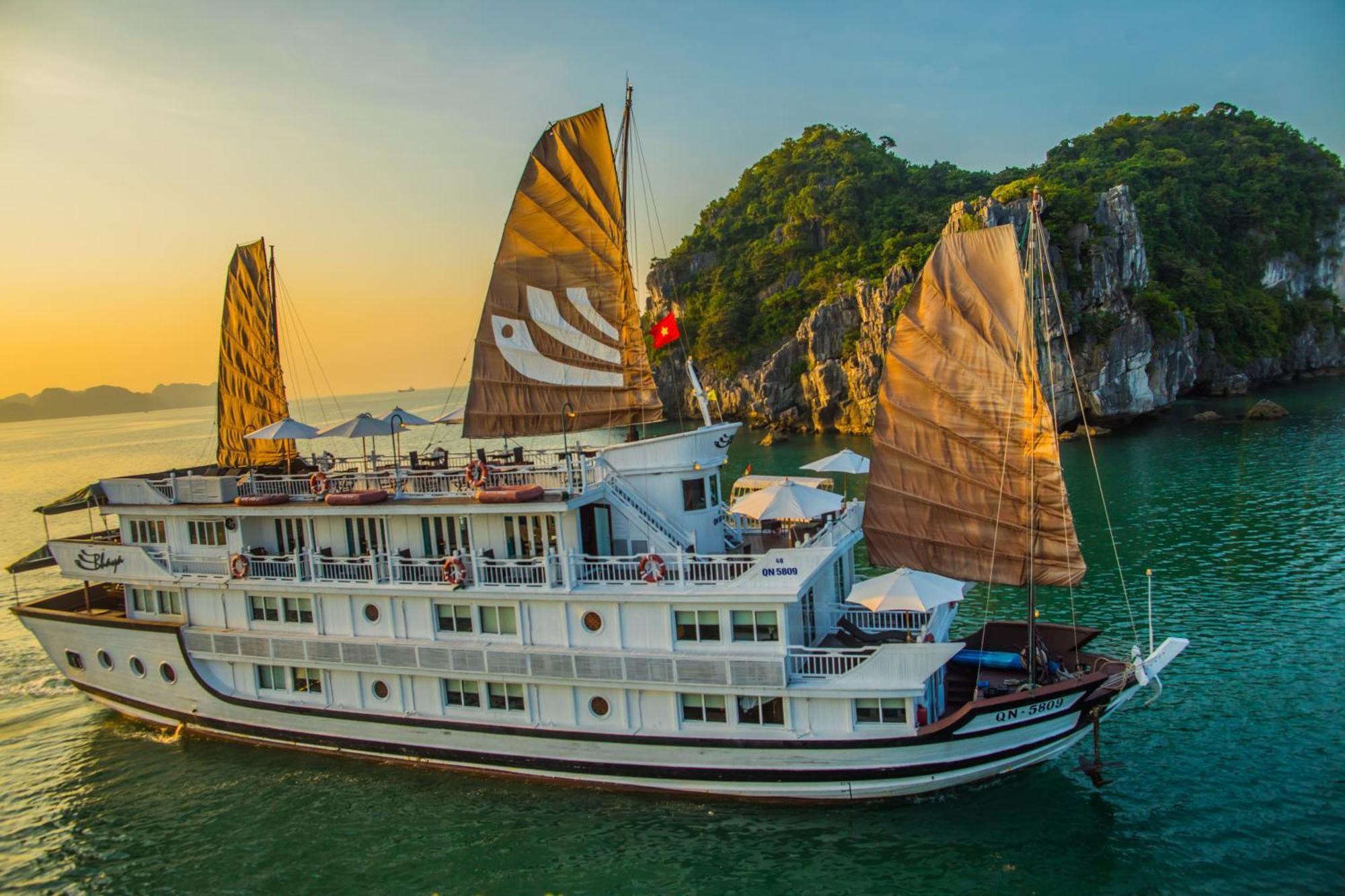 Hotel Bhaya Halong Cruises Ha Long Zewnętrze zdjęcie